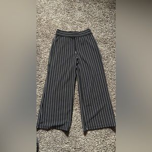 Size XS Wide Leg Pant